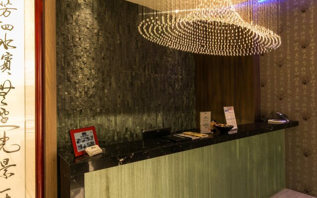 Bliss Hotel Singapore