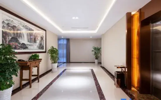 Binhu Junhua Hotel
