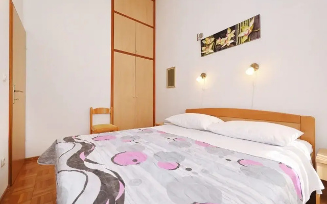 Buga - Close to the Beach & Comfortable - A1