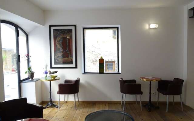 Demeure d'Hotes Le Rocher