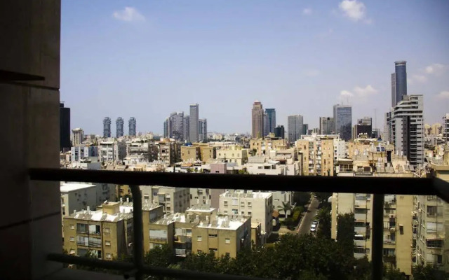 Tel Aviv Towers Apartment