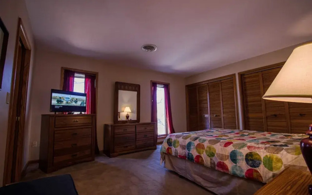 Woodlands Retreat