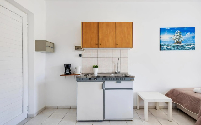 Johnhara Studios & Apartments