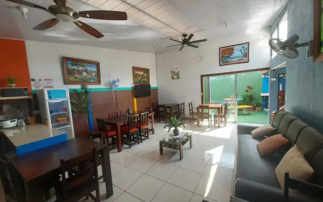 Nice Place Hostel