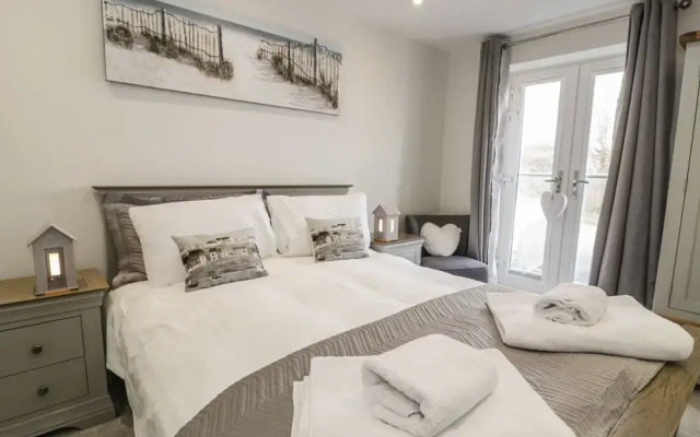 6 Bay View