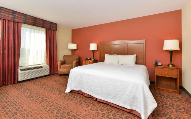 Hampton Inn Clinton, IA