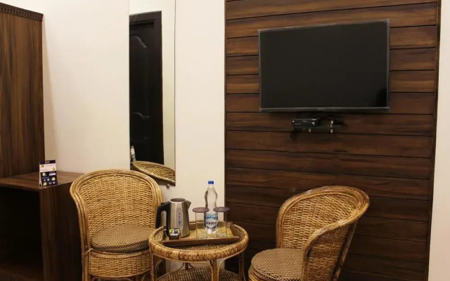 OYO 2749 Hotel Vedas