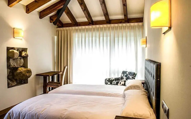 Apartamentos Rurales El Llerón