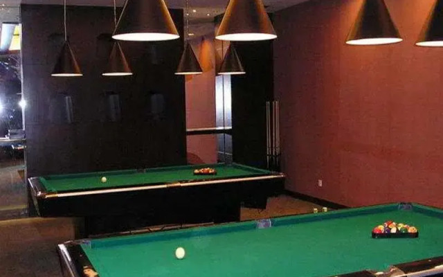 Oak Bay Garden Hotel