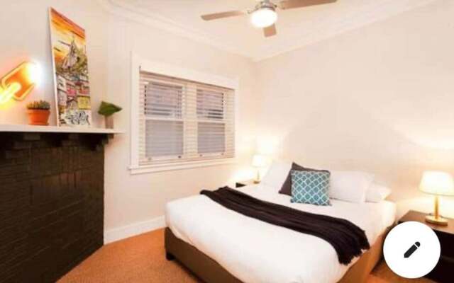 Cosy 2 Bedroom 5 Mins Walk From Iconic Bondi Beach