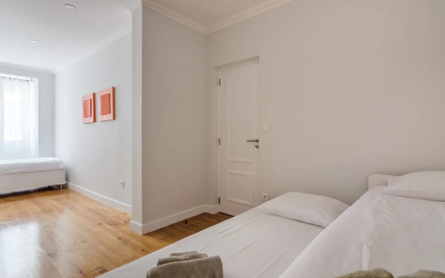 Penha1 · Lisbon's Charming and Bright Apartment