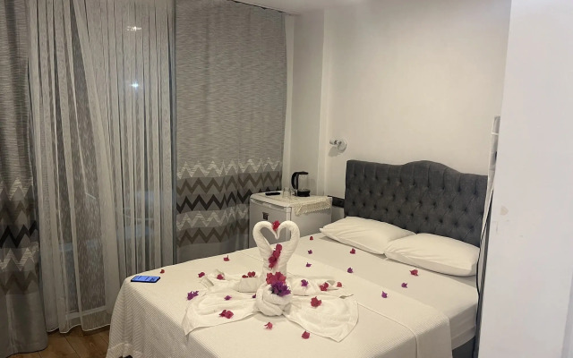 Side Apart Hotel