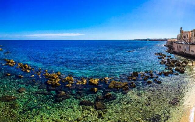 A 50 passi dal Tempio di Apollo