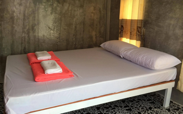 Banson Samed Hotel