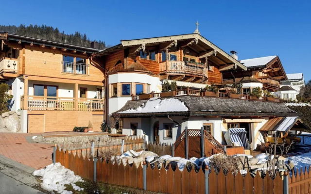 Luxury Chalet 330 m² Sauna, Jacuzzi & Mountain View