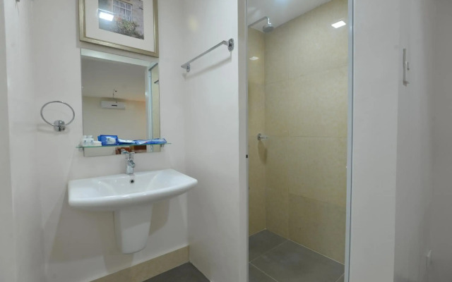 Royal Suites Condotel