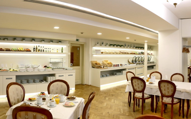 ASTORIA Hotel & Medical Spa