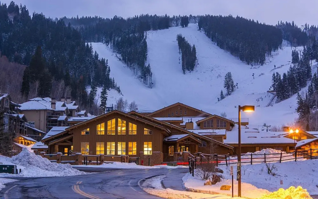Powder Run 2 Bedroom Condo by All Seasons Resort Lodging