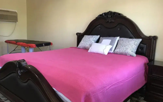 Presidential Inn & Suites
