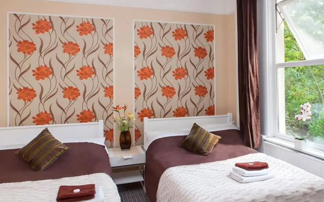 Hotel 261