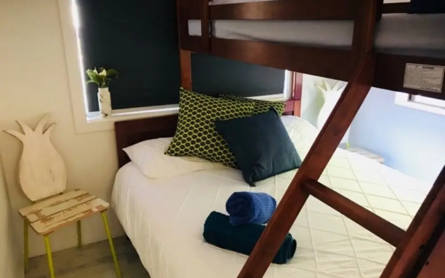 Yeppoon Beachhouse - Hostel