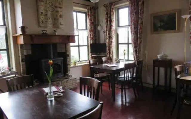 H.R. de Staakenborgh