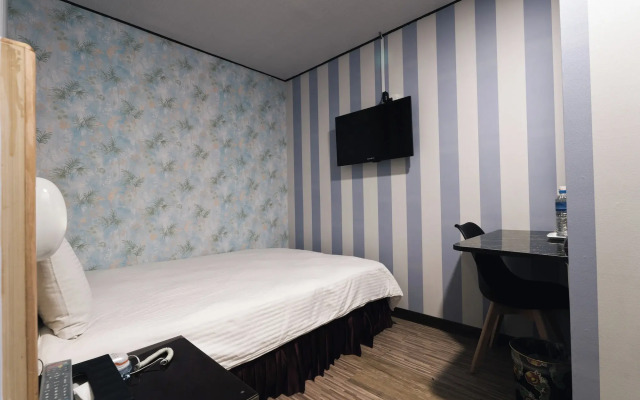 Sofu Hotel