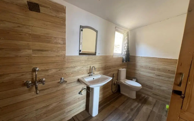 The Goat Village Dayara Bugyal - Hostel