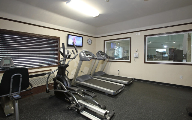Holiday Inn Express And Suites - Vernon by IHG