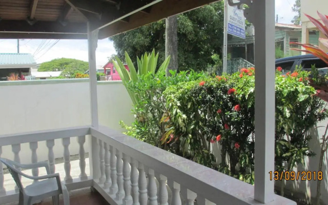 Tropical Breeze Guest House