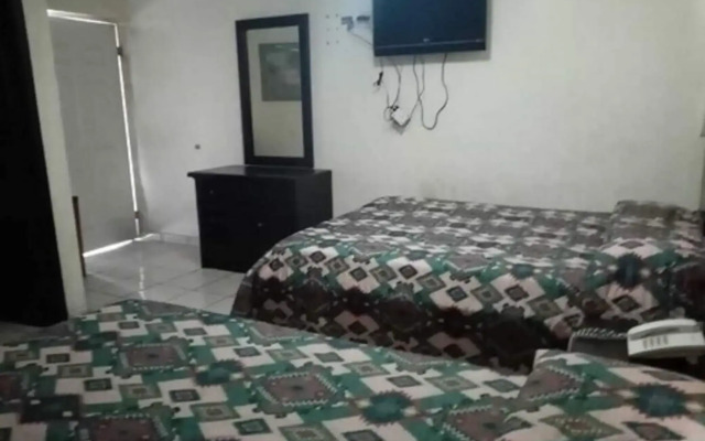 Hotel Santander Inn & Suites
