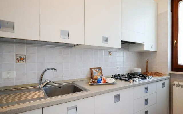 Appartamento a Torre Canne con Balcone
