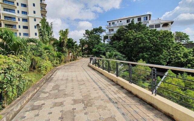 Beach Facing 3-br Apartment With Private Beach