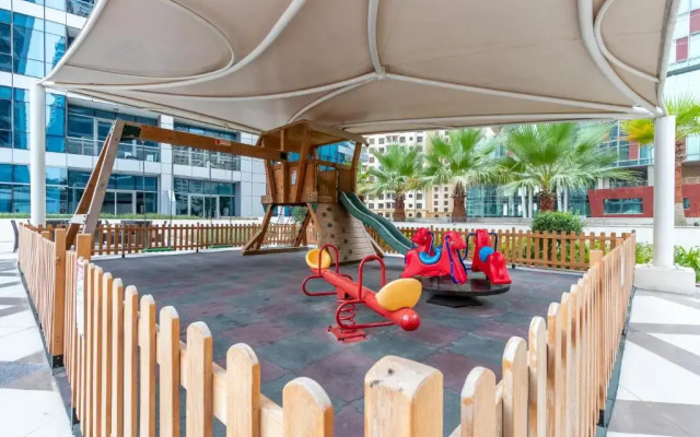 Quintessential Quarters - Breathtaking 29th Floor Views