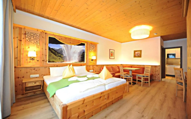 Bike & Ski Hotel Unterellmau