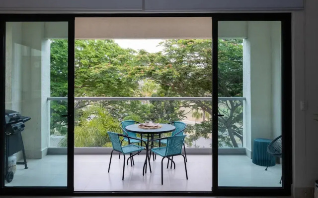 The Charming Condo by Acomodo