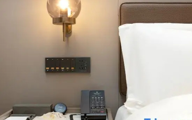 MEHOOD LESTIE Hotel (Changsha Yueliangdao Guanziling Subway Station)