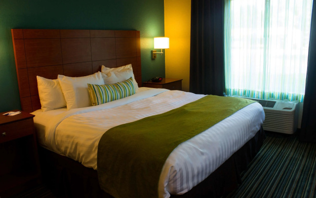 Best Western Plus Menomonie Inn & Suites