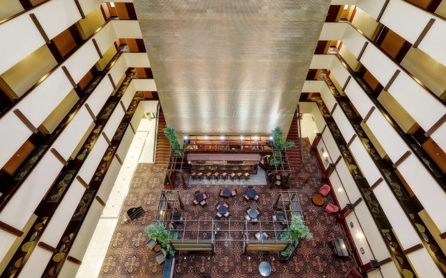 Clarion Hotel Convention Center