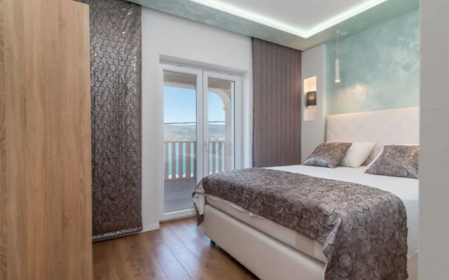 Apartment Mornar Trogir/Arbanija 25179