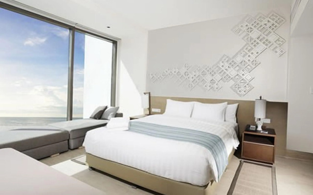 Crimson Resort & Spa Boracay