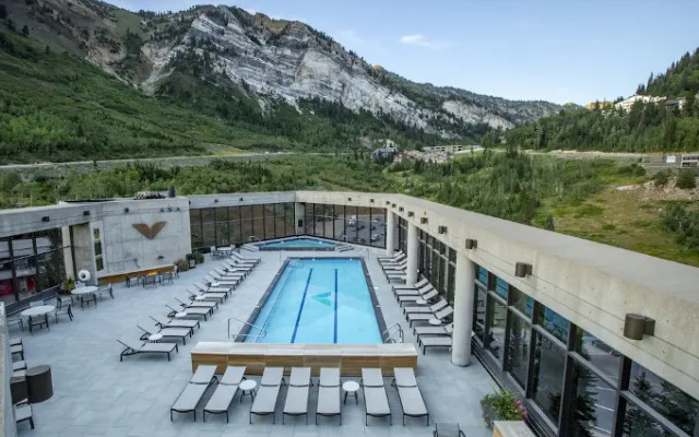 The Cliff Lodge and Spa