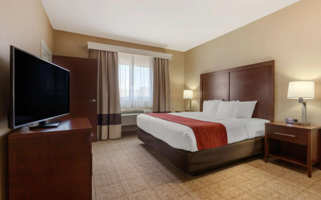 Comfort Inn & Suites Page at Lake Powell