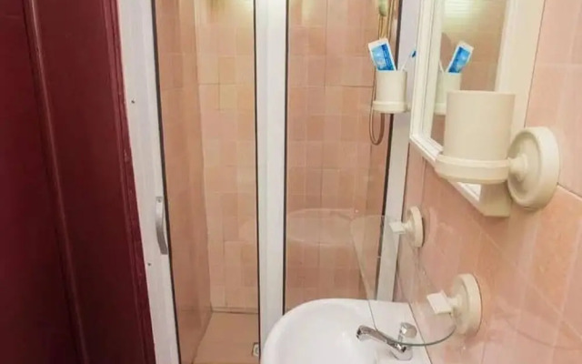 Impeccable Furnished 2 Bedrbed Apartment in Ibadan