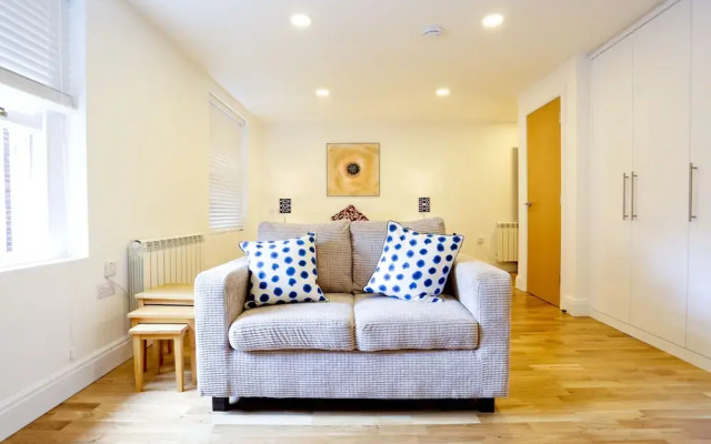 Chand Apartments