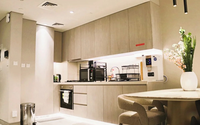 Condor Concept 7 - JVC Holiday Homes