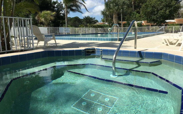 Warm Mineral Springs Motel