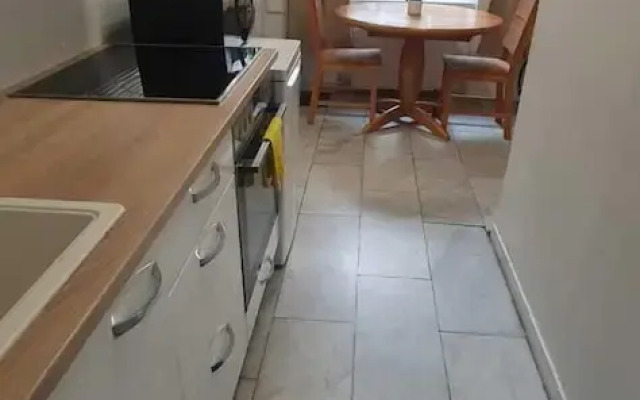 Modern Apartment Near Enkplatz