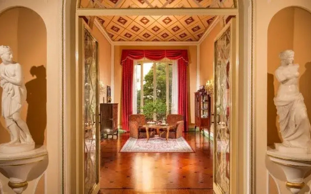 Villa Alceo