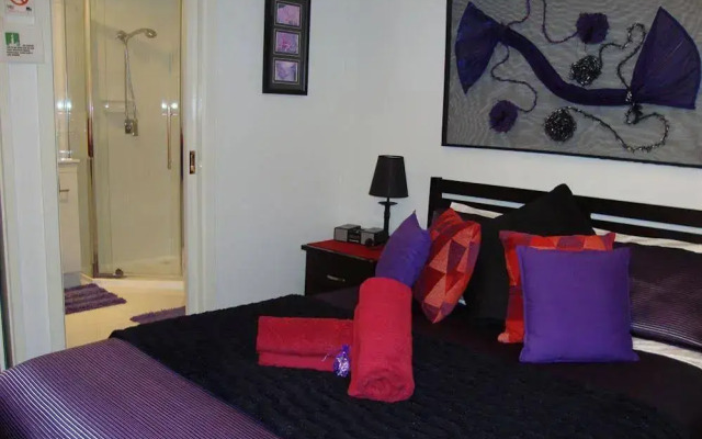 Sunway Farm Bed & Breakfast & Rosebud Cottage